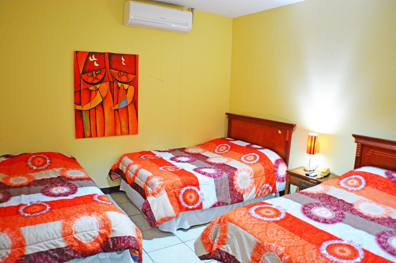 Hotel Plaza Cosiguina Chinandega Exterior photo